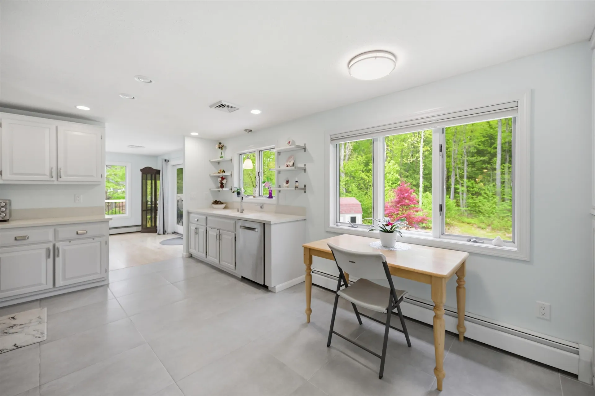 10 Kirsten's Landing Fremont NH 03044