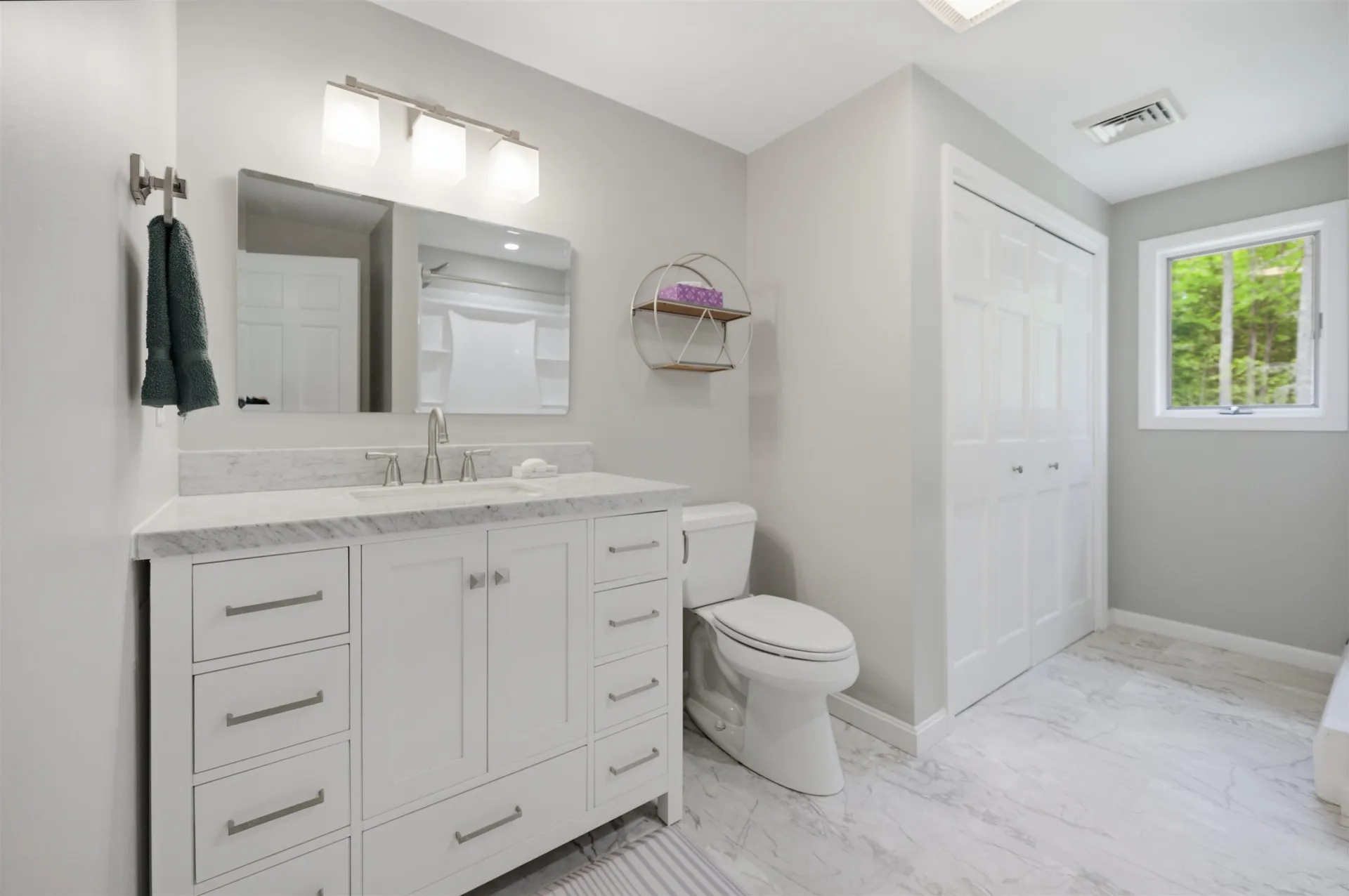 10 Kirsten's Landing Fremont NH 03044