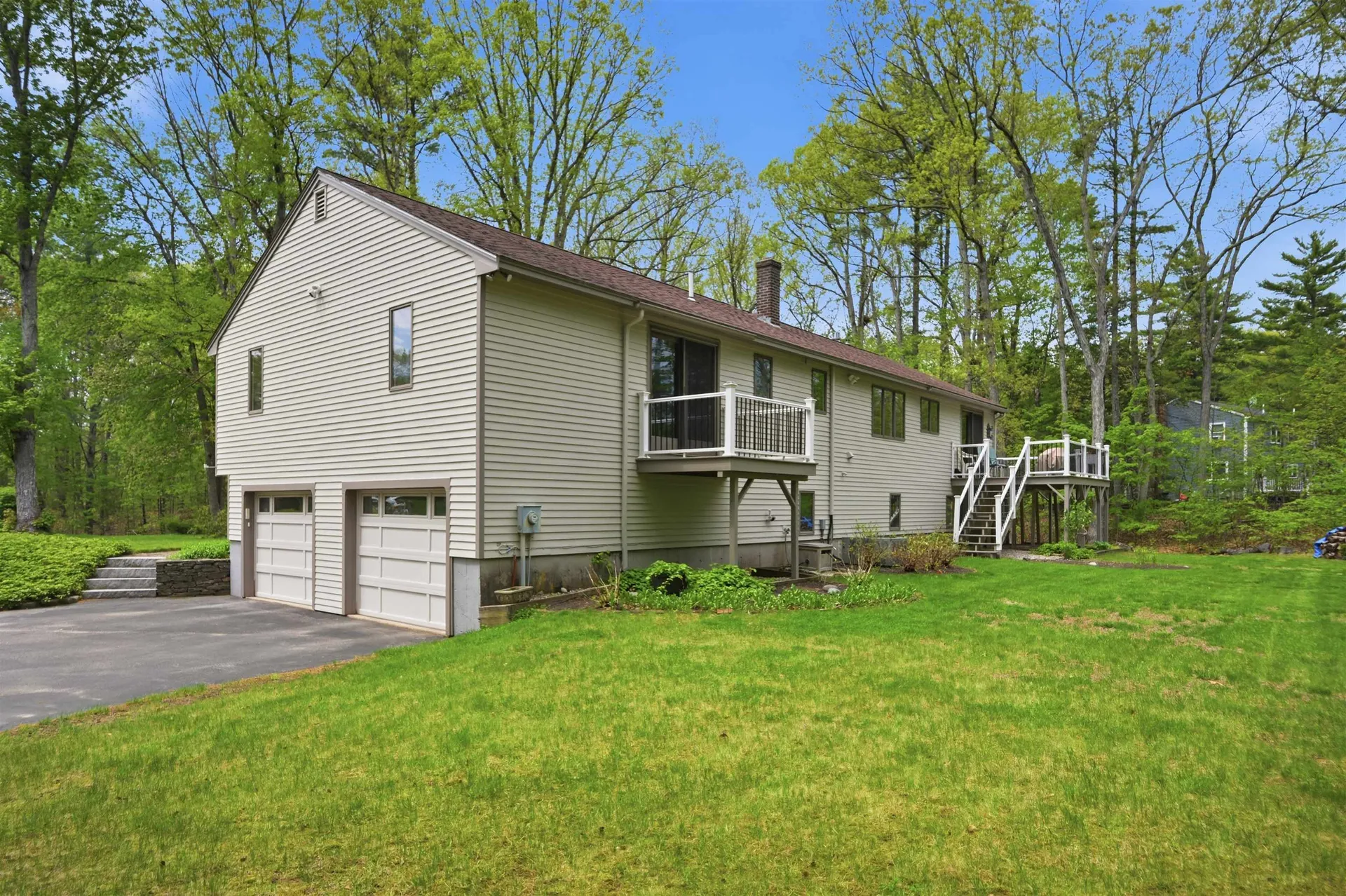 10 Kirsten's Landing Fremont NH 03044