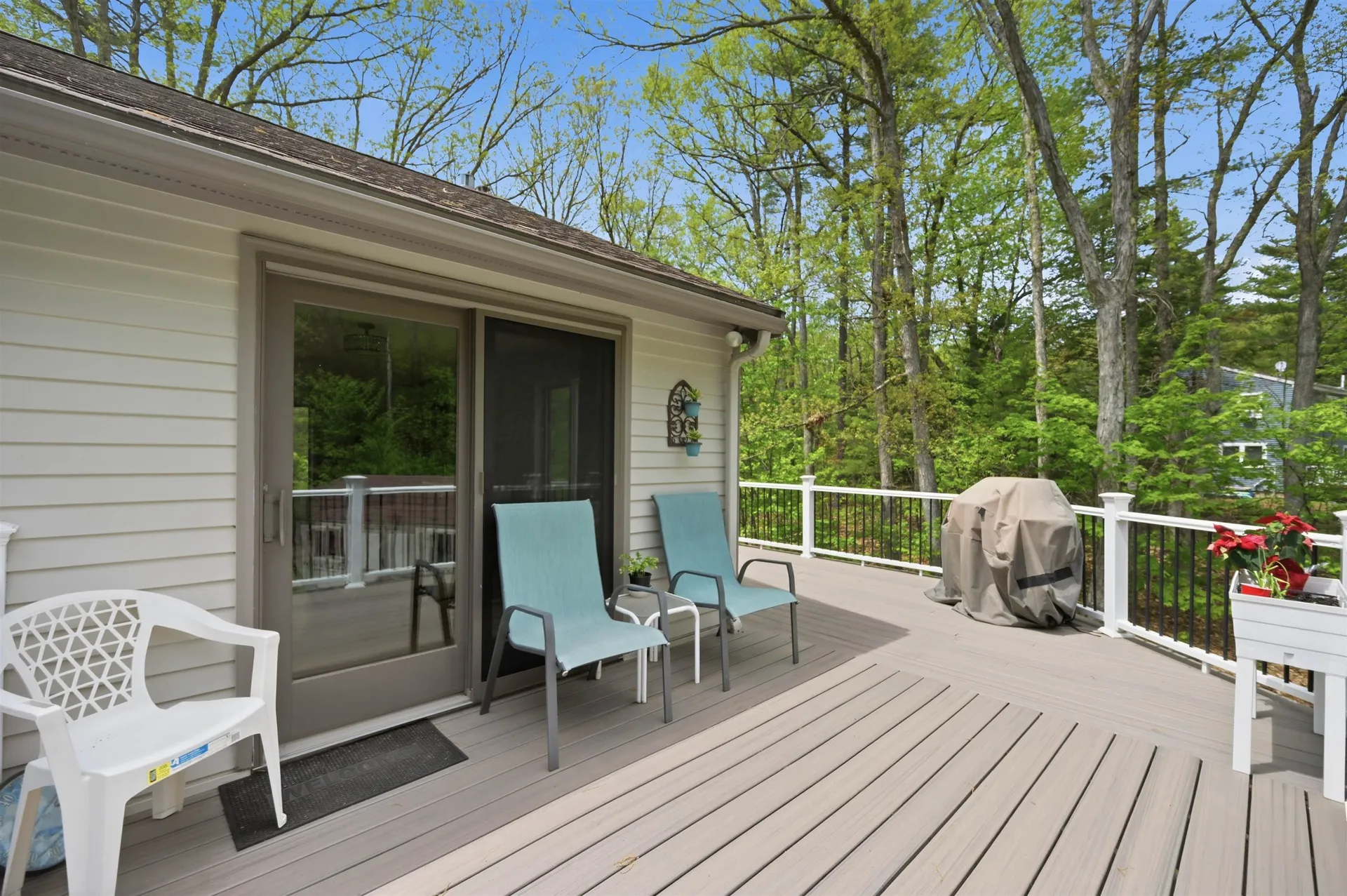 10 Kirsten's Landing Fremont NH 03044