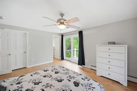 10 Kirsten's Landing Fremont NH 03044