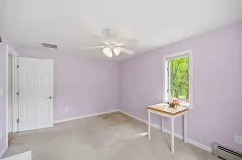 10 Kirsten's Landing Fremont NH 03044