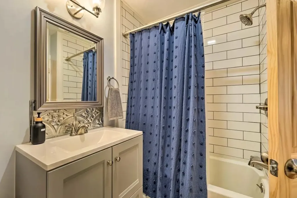37 Dover Street Keene NH 03431