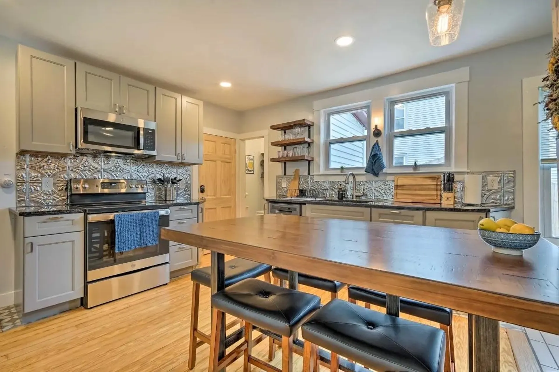 37 Dover Street Keene NH 03431