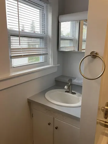 37 Dover Street Keene NH 03431