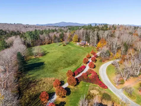 487 Vermont Route 100 Londonderry VT 05155