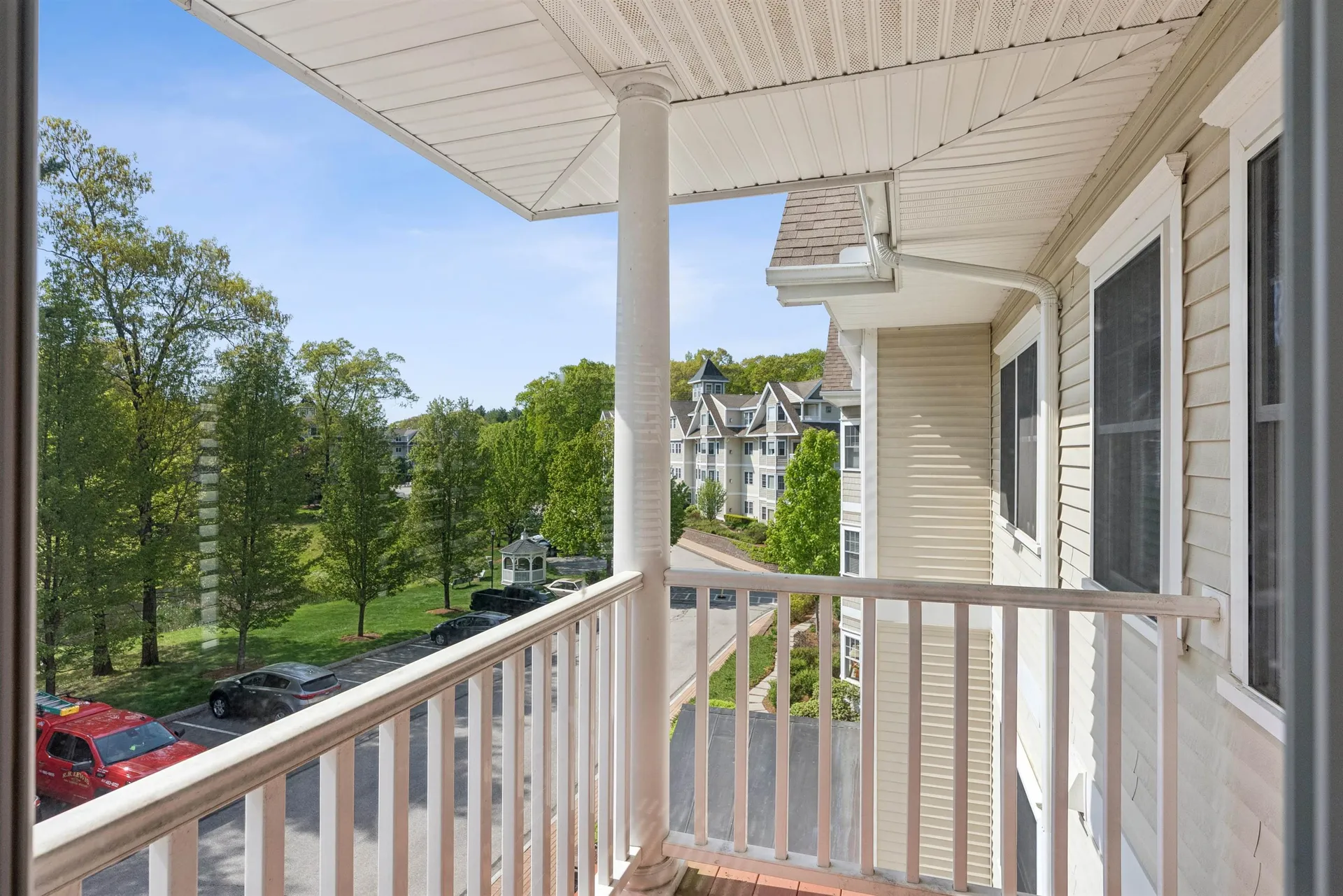 4 Sterling Hill Lane Exeter NH 03833