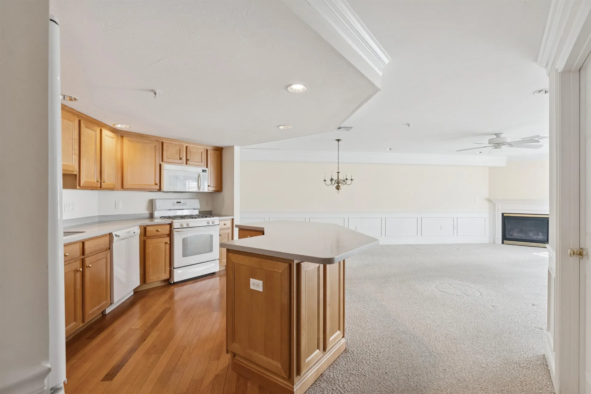 4 Sterling Hill Lane Exeter NH 03833