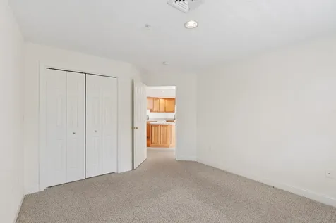 4 Sterling Hill Lane Exeter NH 03833
