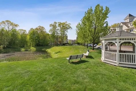 4 Sterling Hill Lane Exeter NH 03833