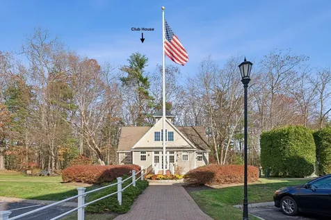 4 Sterling Hill Lane Exeter NH 03833