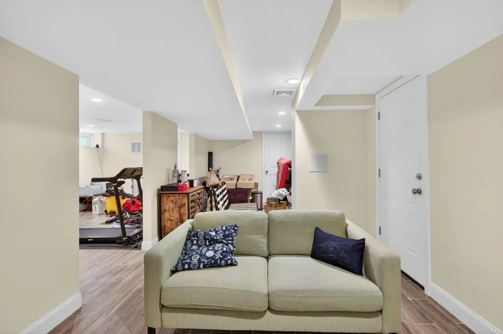 182 Adams Avenue Newton MA 02465
