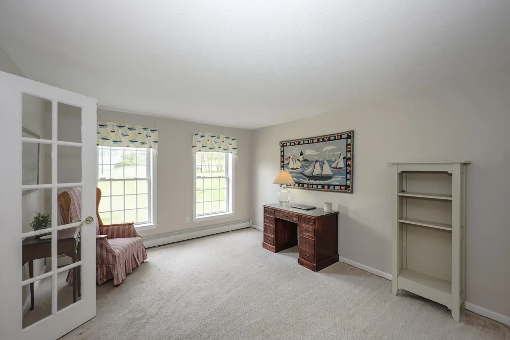 19 Burgess Drive Litchfield NH 03052