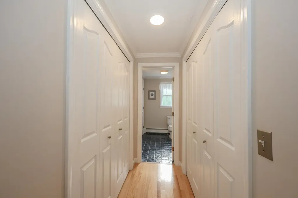 19 Burgess Drive Litchfield NH 03052