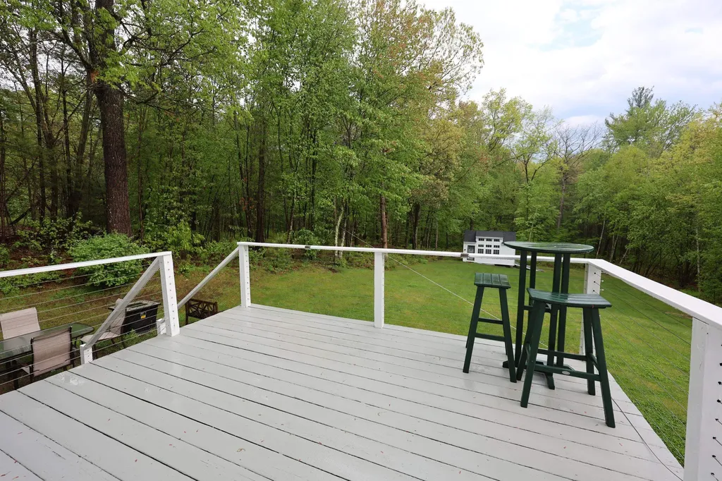 19 Burgess Drive Litchfield NH 03052