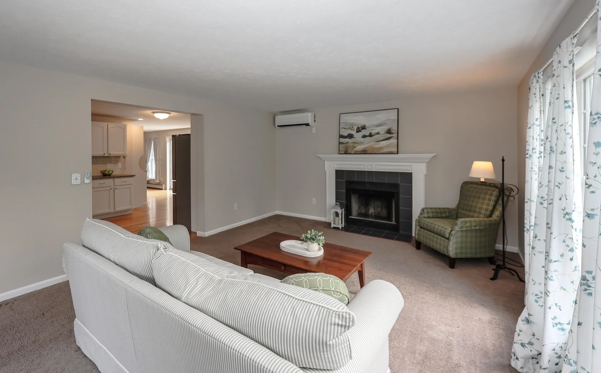 19 Burgess Drive Litchfield NH 03052