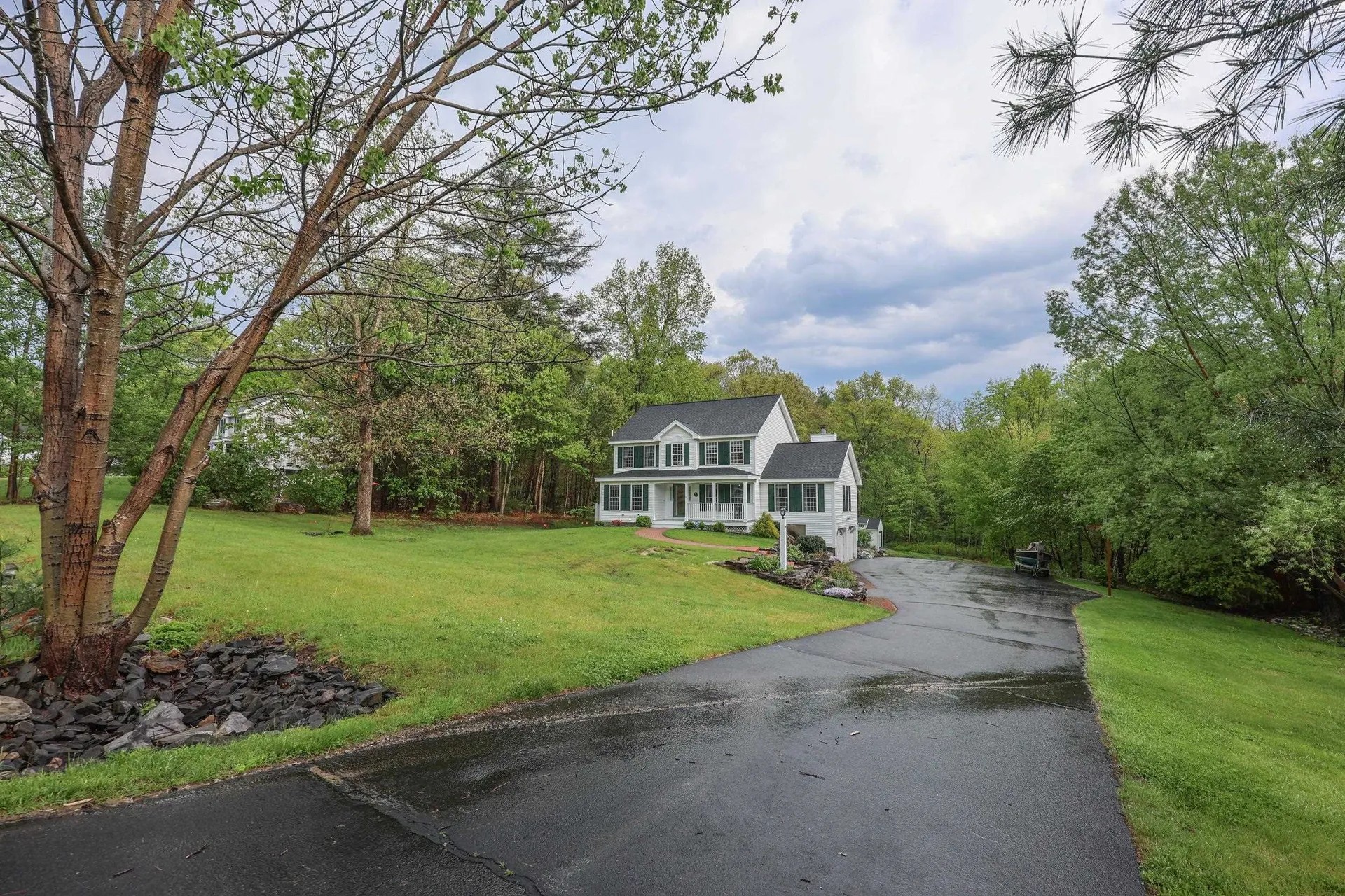 19 Burgess Drive Litchfield NH 03052