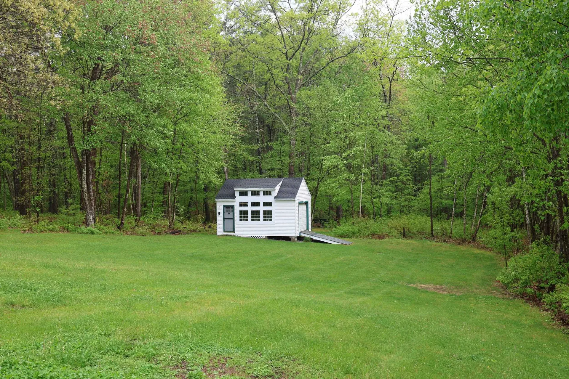 19 Burgess Drive Litchfield NH 03052
