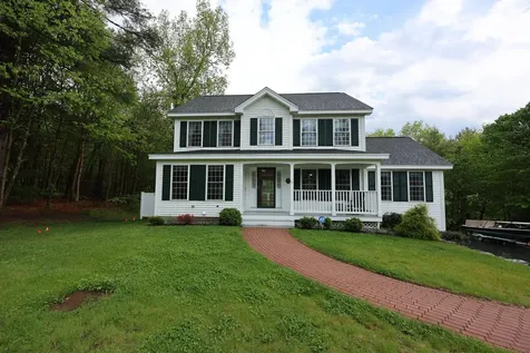 19 Burgess Drive Litchfield NH 03052