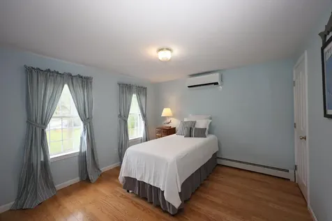19 Burgess Drive Litchfield NH 03052