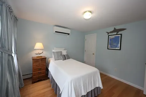 19 Burgess Drive Litchfield NH 03052