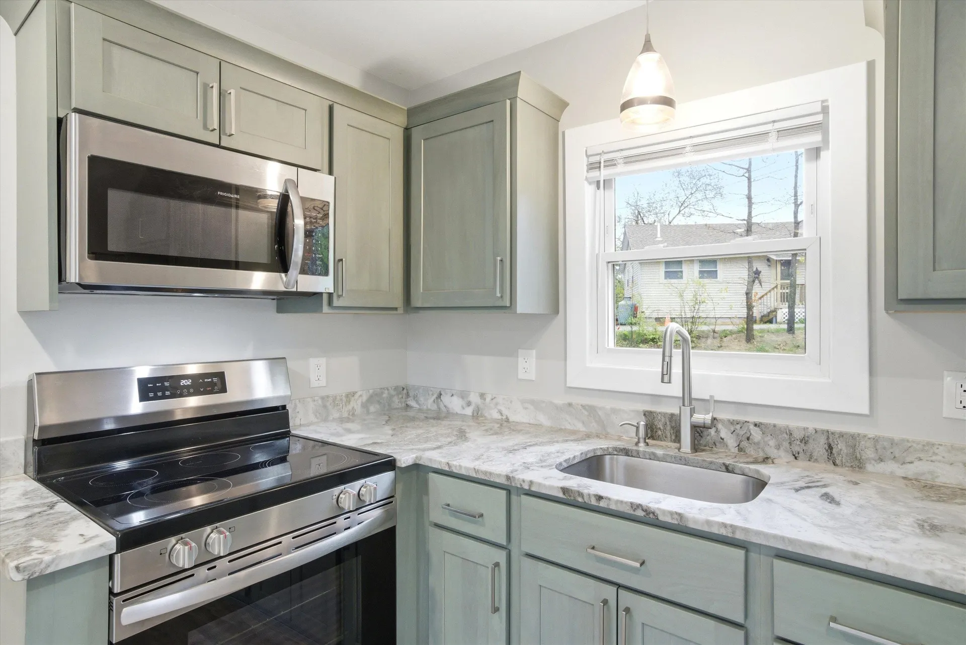 93 Lynchville Park Road Goffstown NH 03045