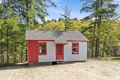 93 Lynchville Park Road Goffstown NH 03045