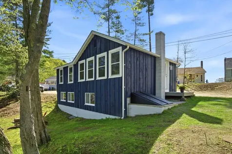 93 Lynchville Park Road Goffstown NH 03045
