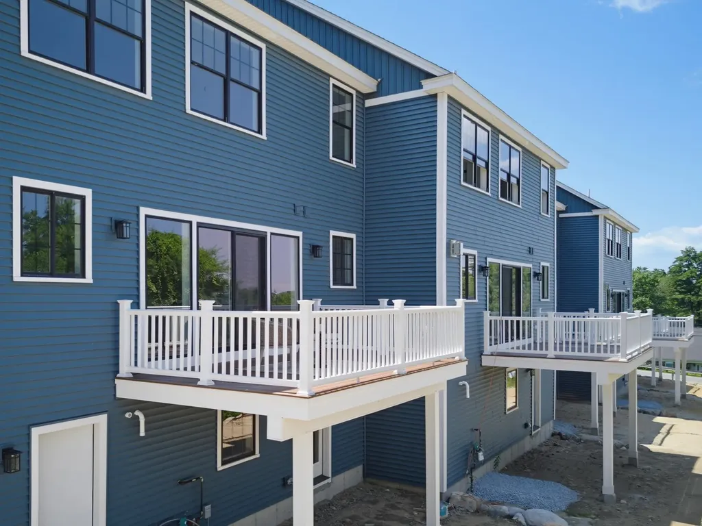 21 Upper Ladd Hill Road Meredith NH 03253