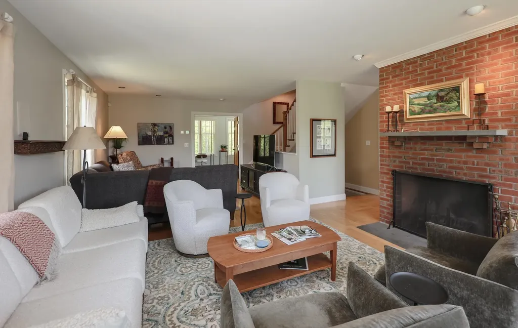 118 Perkins Road Madbury NH 03823