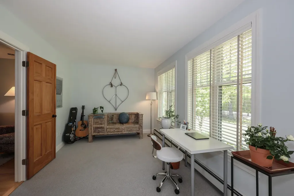 118 Perkins Road Madbury NH 03823