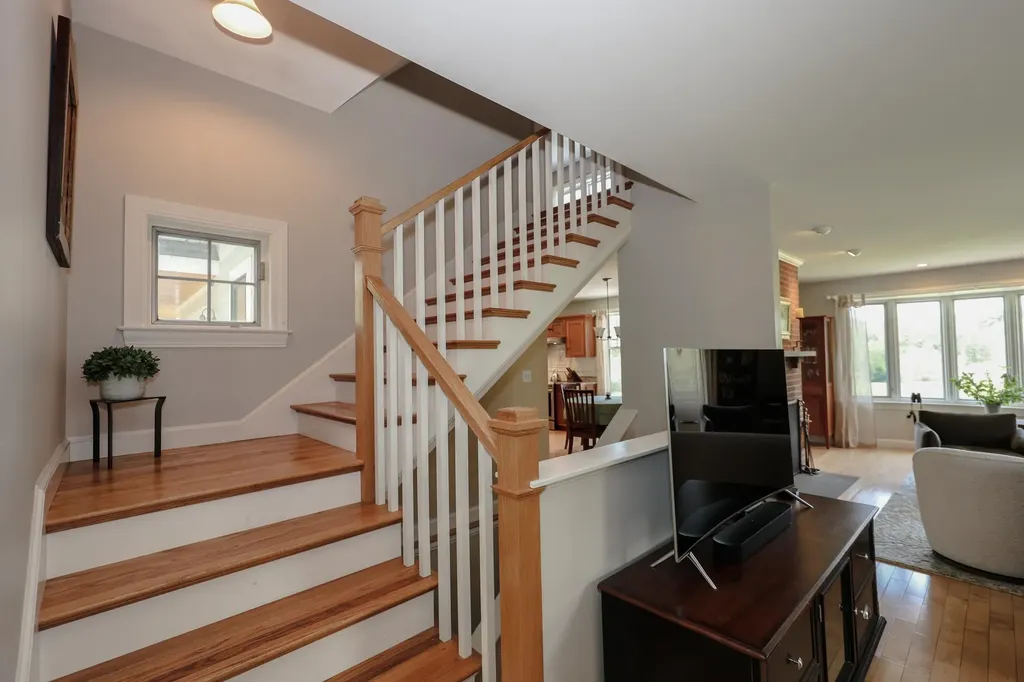 118 Perkins Road Madbury NH 03823