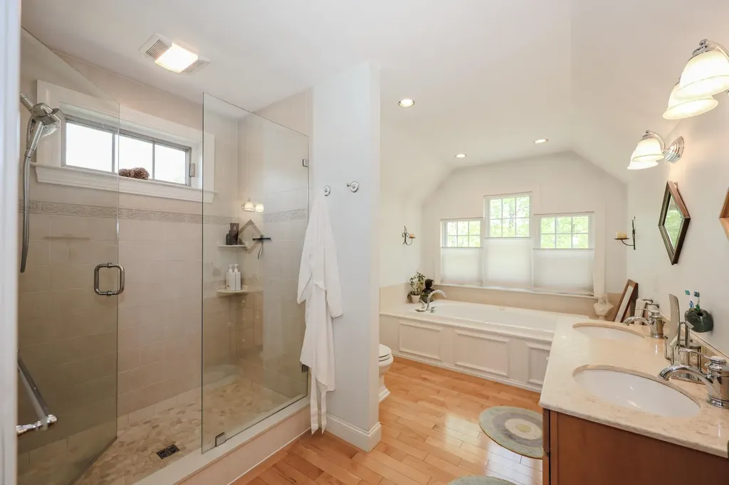 118 Perkins Road Madbury NH 03823