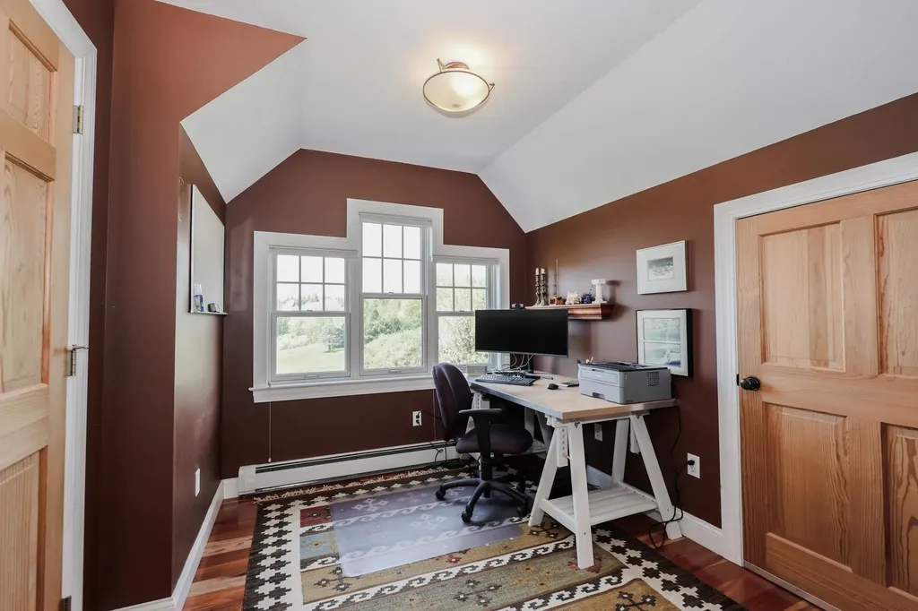 118 Perkins Road Madbury NH 03823