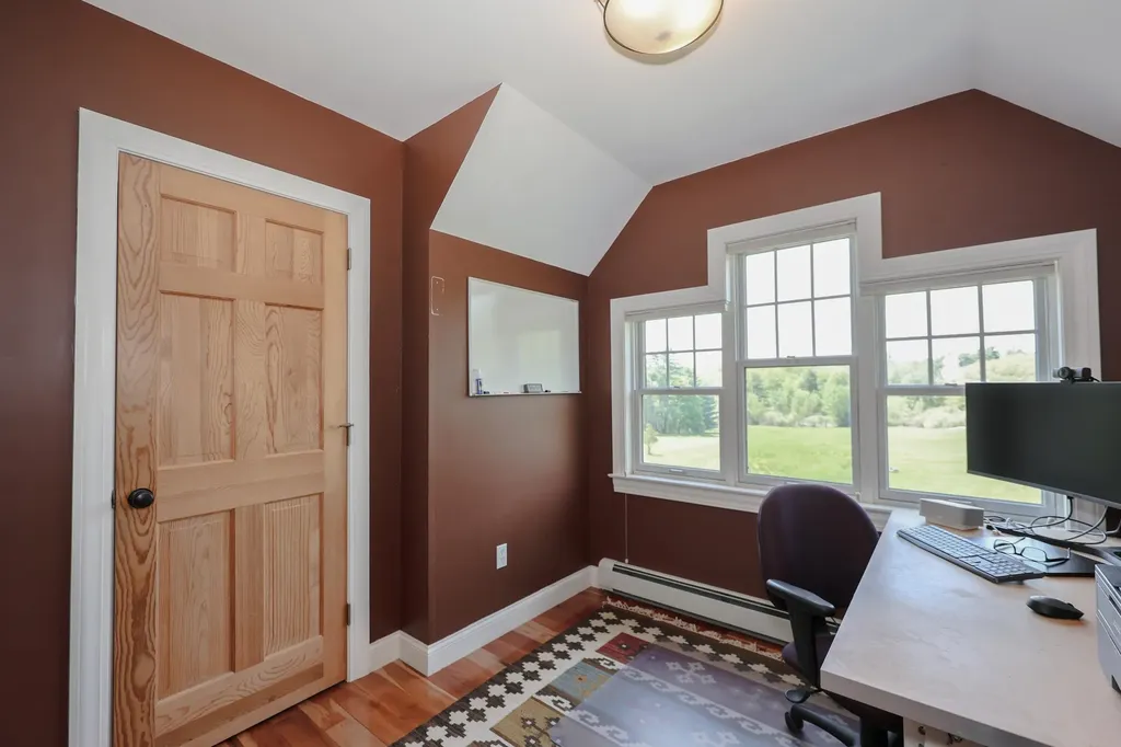 118 Perkins Road Madbury NH 03823