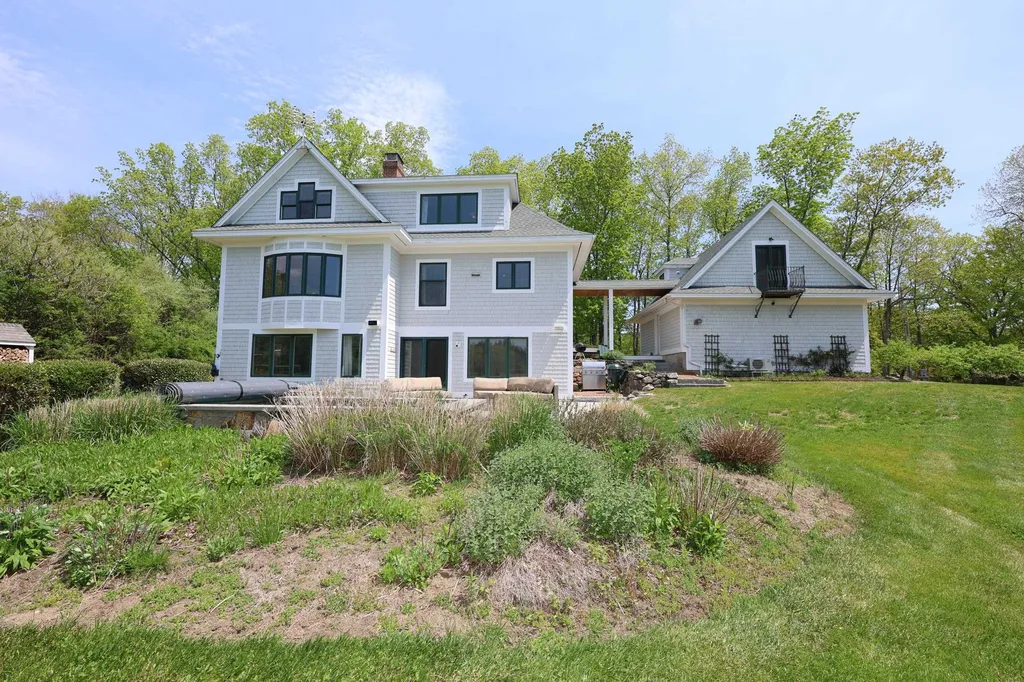 118 Perkins Road Madbury NH 03823