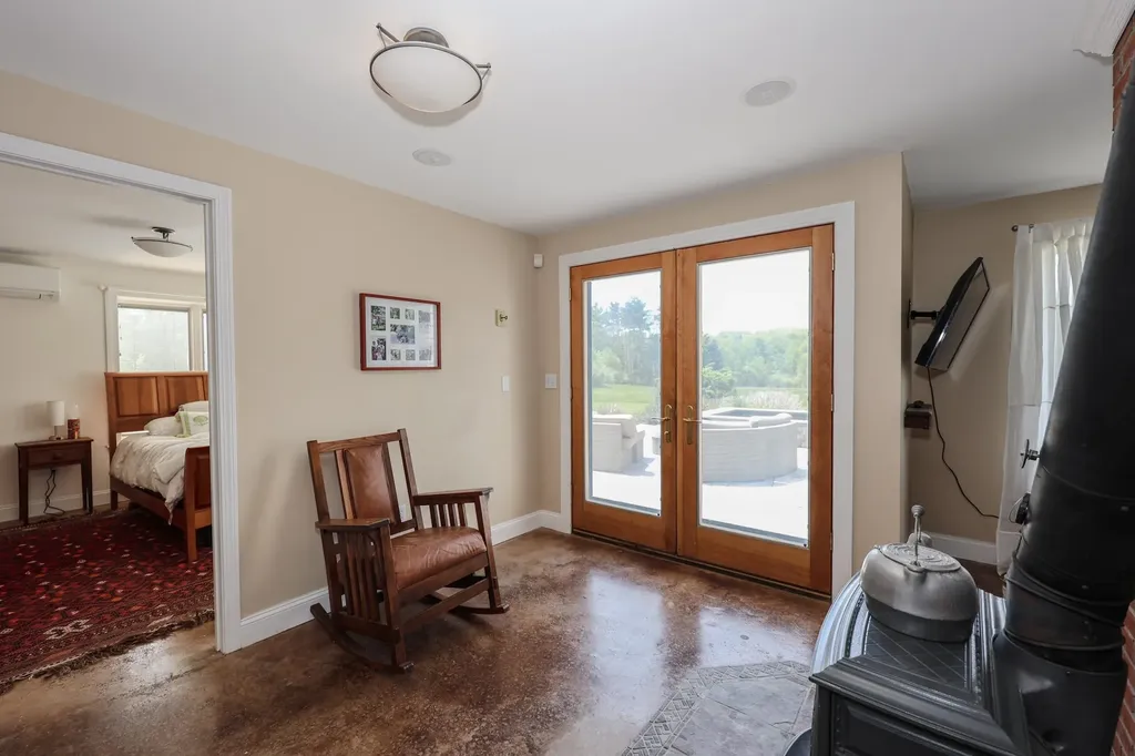 118 Perkins Road Madbury NH 03823