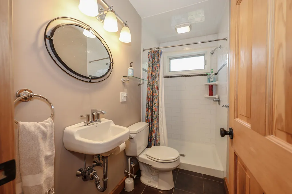 118 Perkins Road Madbury NH 03823