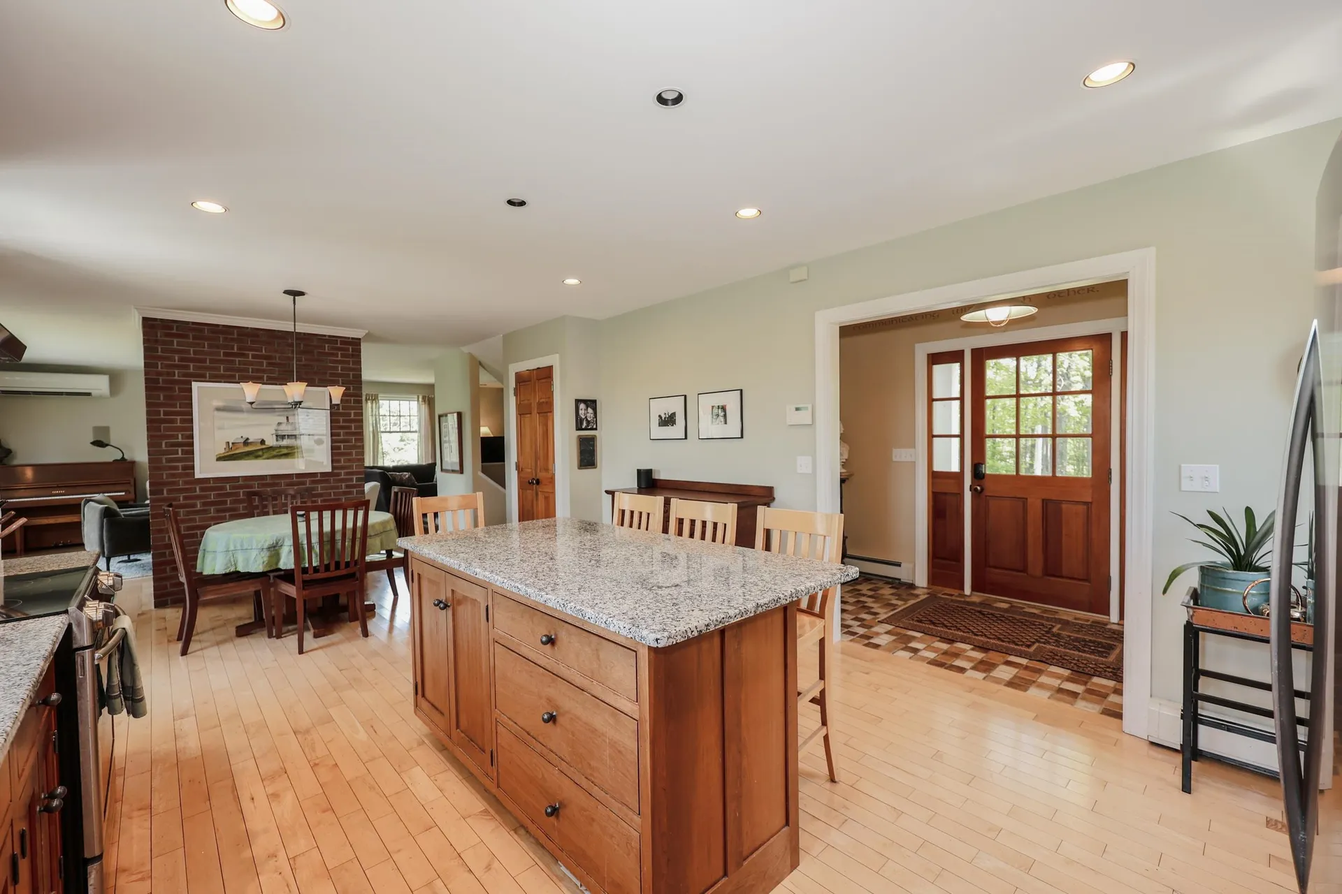 118 Perkins Road Madbury NH 03823