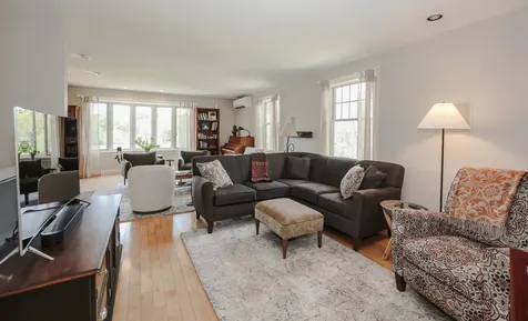 118 Perkins Road Madbury NH 03823