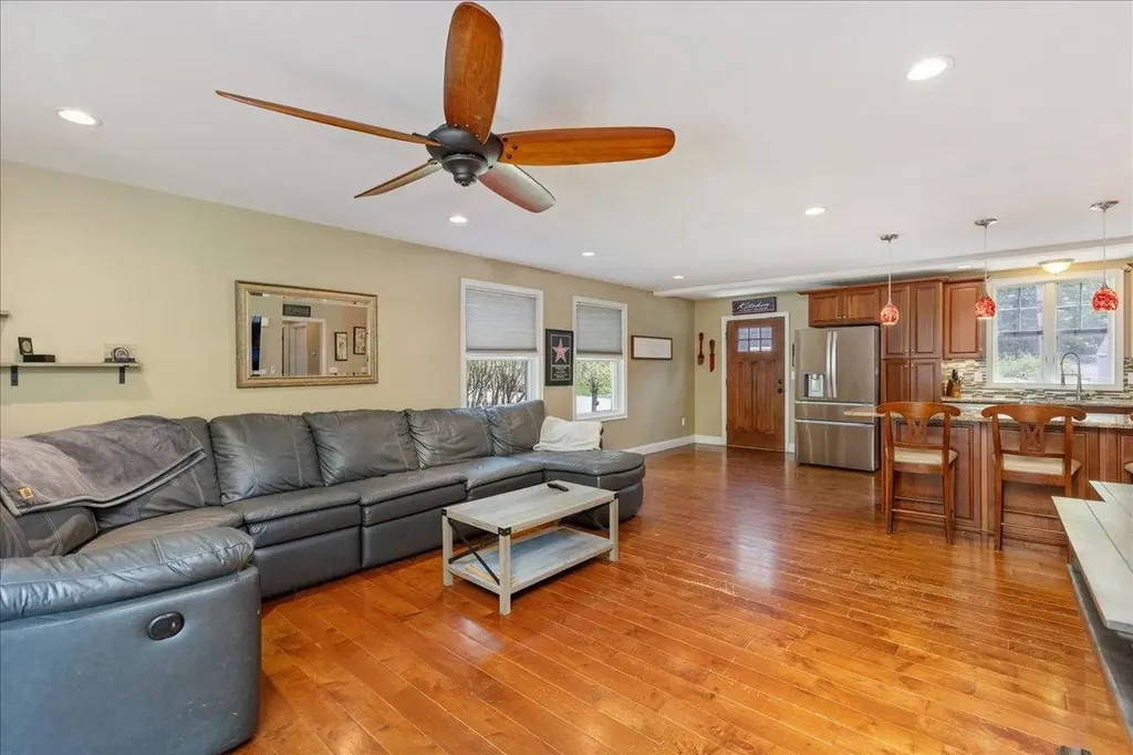 3 1/2 Kimball Avenue Plaistow NH 03865