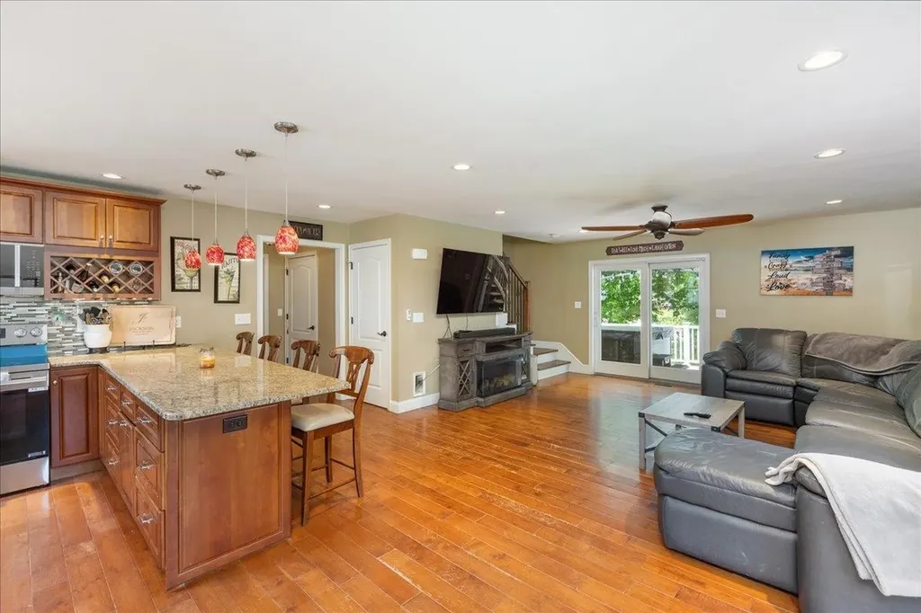 3 1/2 Kimball Avenue Plaistow NH 03865