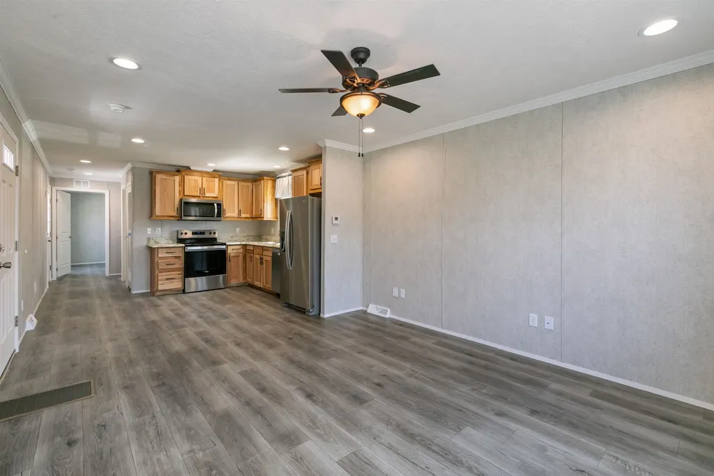 88 A Brookwood Drive Salem NH 03079