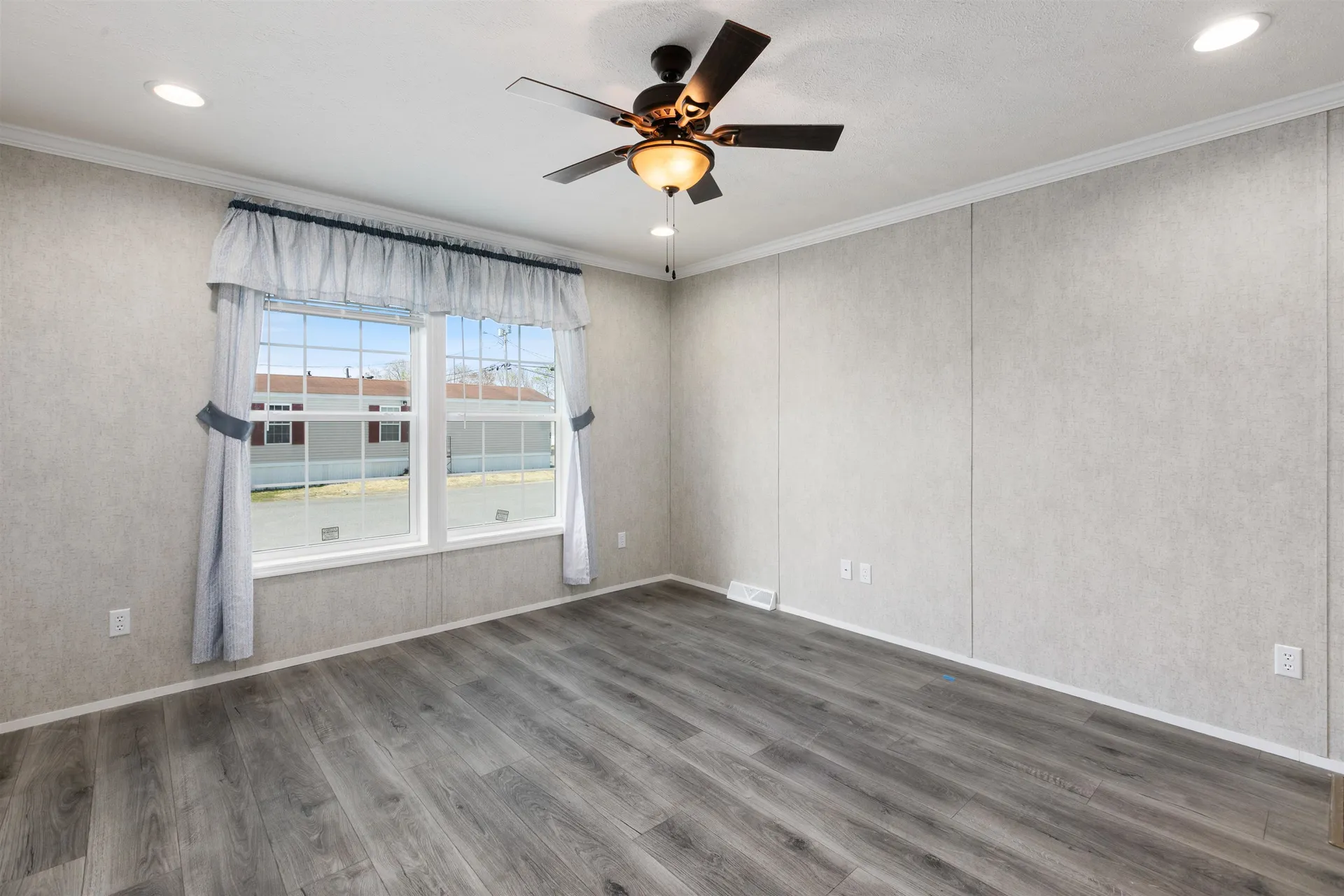 88 A Brookwood Drive Salem NH 03079