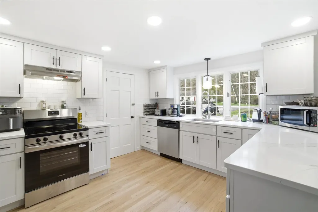42 Blueberry Lane Peterborough NH 03458