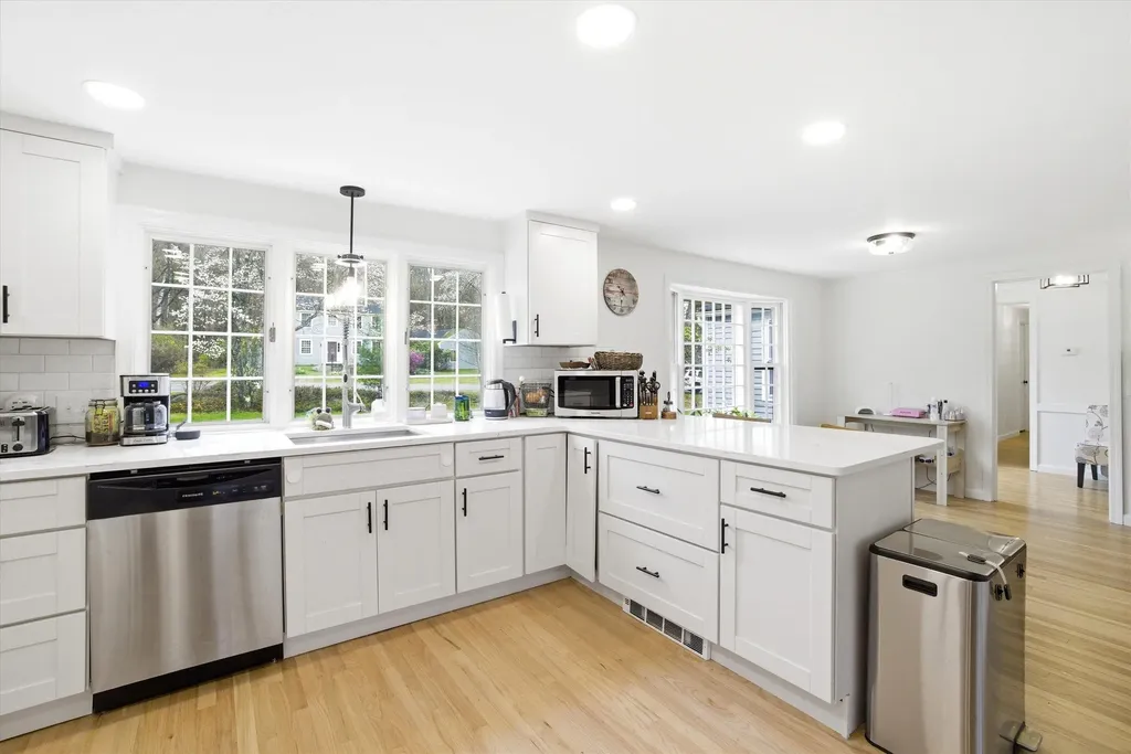 42 Blueberry Lane Peterborough NH 03458
