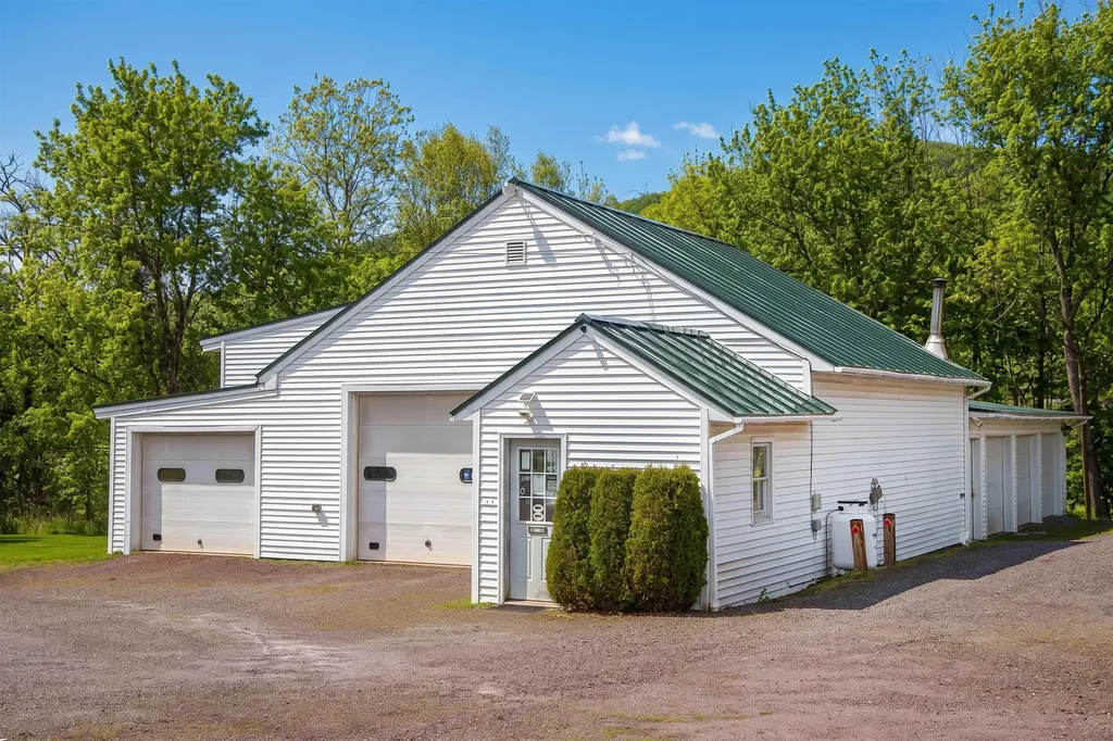 848, 882, 826 Blue Star Drive Ira VT 05735