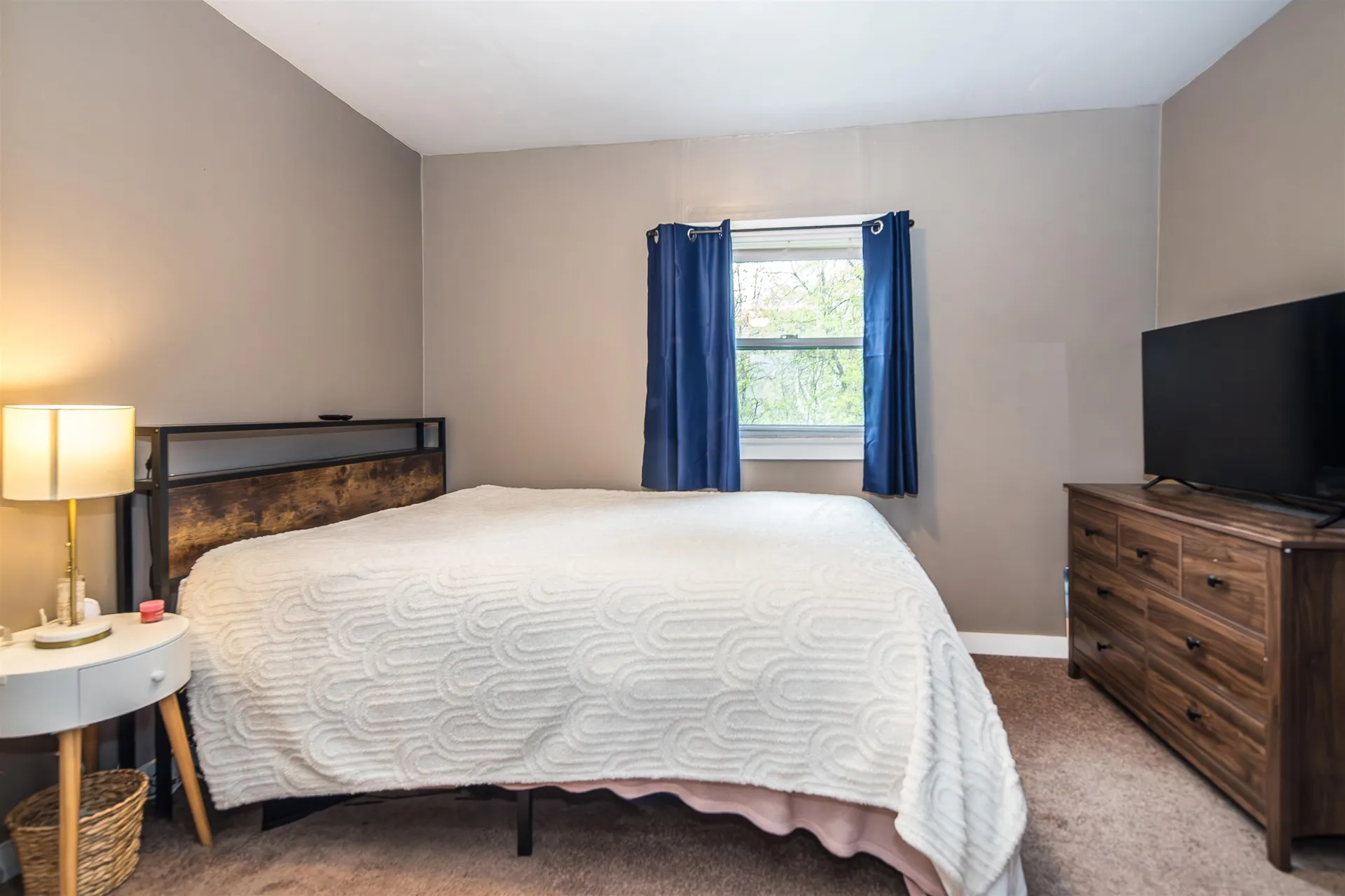 848, 882, 826 Blue Star Drive Ira VT 05735