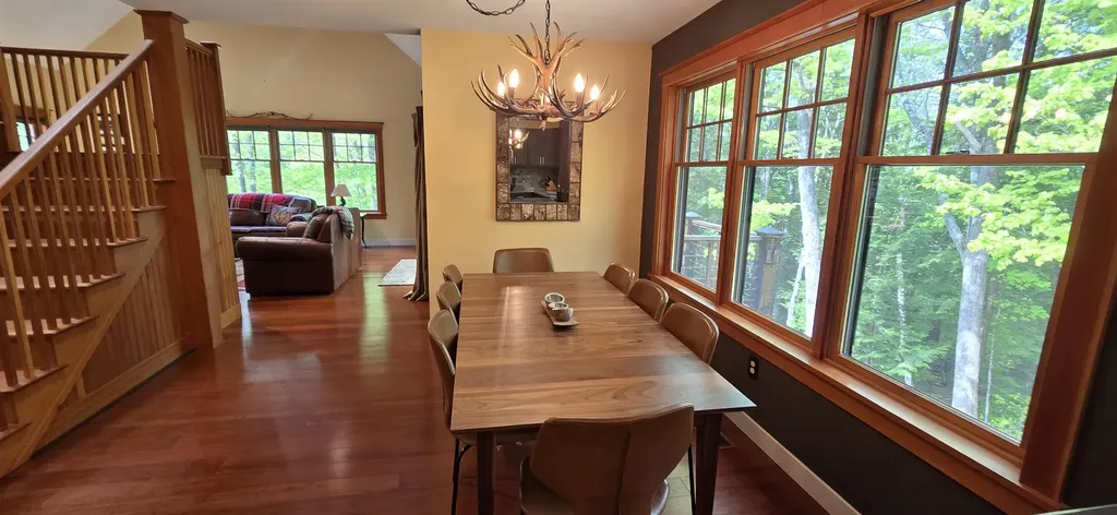 96 Hawkwood Lane Hartford VT 05059