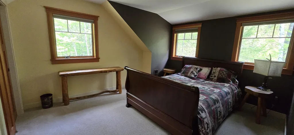 96 Hawkwood Lane Hartford VT 05059